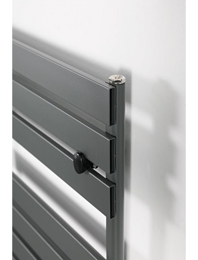 RADIATEUR NOIR RETTANGULARE 50/80 378 W