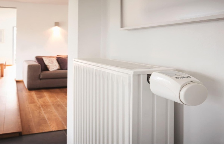 Robinet de radiateur thermostatique ou manuel : lequel choisir ?